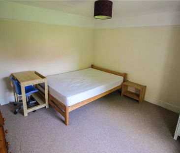 4 bedroom detached house to rent - Photo 6