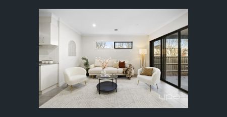 “East-Facing Luxury Home with Park & Coastal Views” - Photo 2