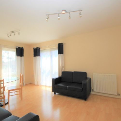 Fortune Avenue, Edgware, HA8 - Photo 1