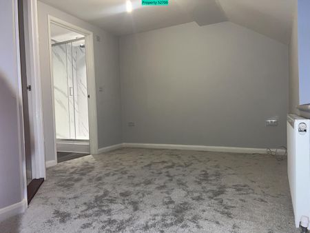 4 bedroom townhouse to rent - Photo 2