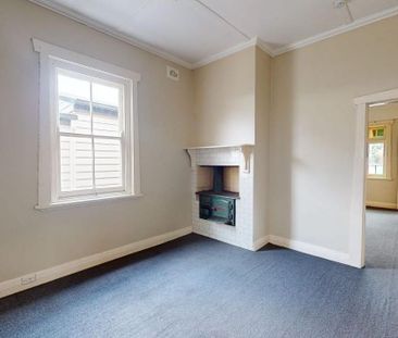 Charming 2 Bedroom Home in a Convenient Location - Photo 3