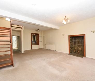 125 High Street, Inverurie, AB51 3QJ - Photo 1