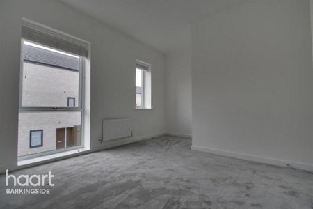 2 bedroom terraced house to rent - Photo 3