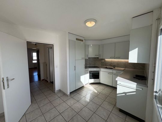 Bel appartement de 5.5 pièces sous les combles - Foto 1