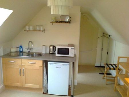 Comfortable, quiet and self-contained flat - Photo 2