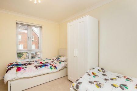 2 bedroom terraced house to rent - Photo 4
