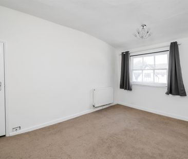 2 bed apartment to rent in High Street, Henley-In-Arden, B95 - Photo 3