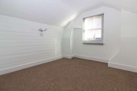 Wolverton - Spacious Bedorom Duplex Maisonette, MK12 - Photo 2