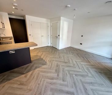 Studio to rent - Photo 4