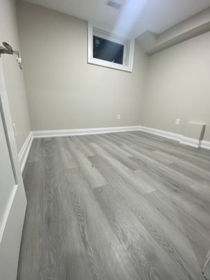 For Lease - 519A Warden Avenue, Toronto, Ontario - Photo 1