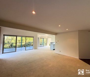 68 Dammerel Crescent, Emerald Beach - Photo 2