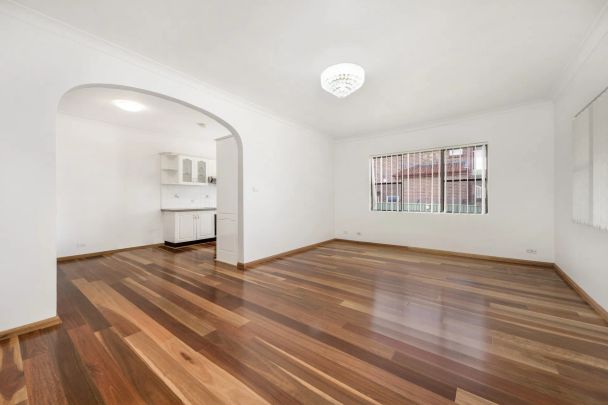 Spacious Three Bedroom Villa - Photo 1