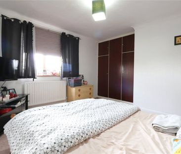 Hadleigh Green, Burringham, Scunthorpe, DN17 3NJ - Photo 2