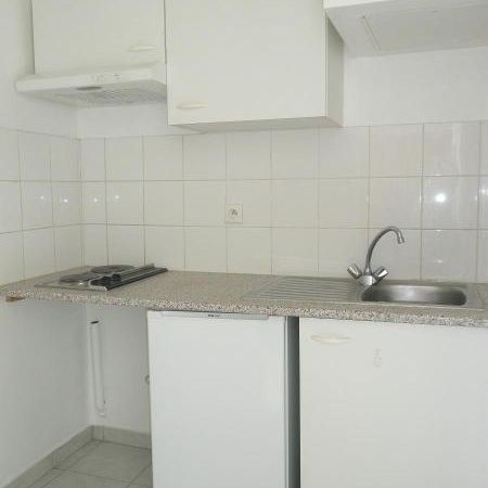 Location Appartement 1 pièce 24m² BORDEAUX 33000 - Photo 1