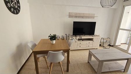 Alquiler de piso en Calle Frigiliana, 2 - Photo 3