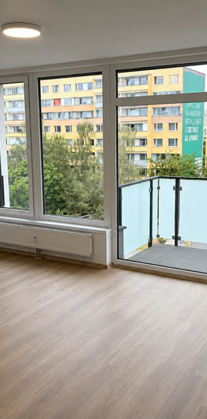Pronájem bytu 1+kk 34 m² - Photo 1