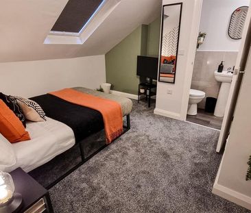 1 bedroom in a house share to rent - Photo 5