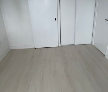 For Lease - 3900 Confederation Parkway Unit# 2106, Mississauga, Ont... - Photo 4