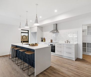73 Henshaw Street, Ravenswood - Photo 2