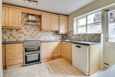 Bowes Lyon Mews, St. Albans, Hertfordshire, AL3 4PF - Photo 4