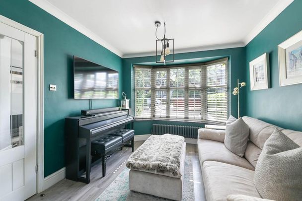 3 bedroom semi-detached house to rent - Photo 1