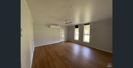 Comfortable Living in a Convenient Location - Photo 3