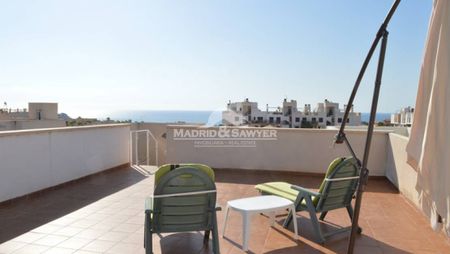 Amazing 2 bedroom penthouse with sea views in Aguamarina! - Photo 3