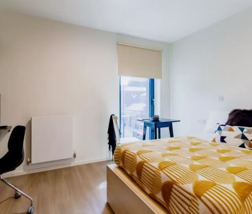 Bronze Studio - Photo 1