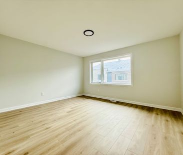 For Lease - 701 Glenroy Gilbert Drive Unit# # 19, Barrhaven, Ontario - Photo 3