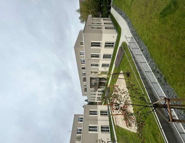 Schöne 3-Zimmer Wohnung mit Terrasse! - Foto 1