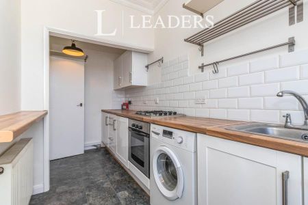 1 bedroom apartment to rent Springfield Road, Kingston upon Thames, KT1 - Photo 4