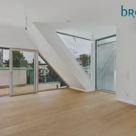 WOW-Wohnung mit großer Klappe - im Dachgeschoß mit Terrasse UND DACHGARTEN - Foto 1