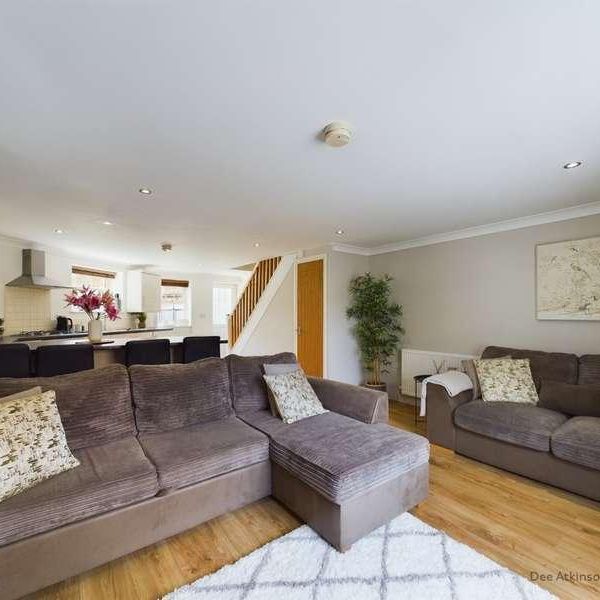 Alderson Mews, Main Street, North Frodingham, YO25 - Photo 1