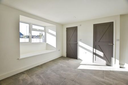 3 bedroom House To Let - Photo 5