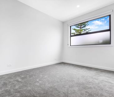 2/66 Ward Street, Glenroy VIC 3046 - Townhouse For Rent | Domain - Photo 3
