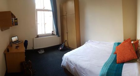 5 bedroom flat to rent - Photo 2