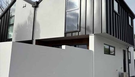 Modern 2BR Townhouse in St Albans - Photo 5