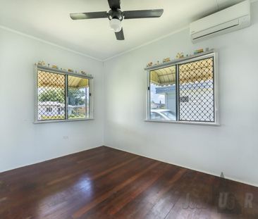 Fully fenced with garage and rumpus room - Photo 4