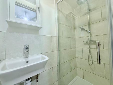 House share to rent - Photo 2