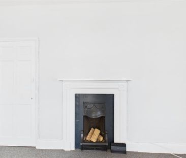 3 bedroom maisonette to rent - Photo 3