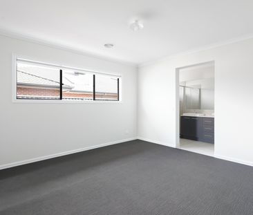 FAMILY HOME IN ALFREDTON!! - Photo 5