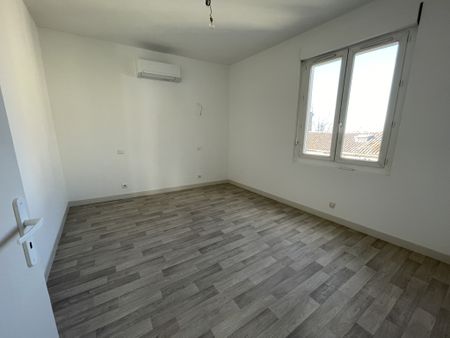 Location Appartement 4 pièces 101m² CARPENTRAS 84200 - Photo 2