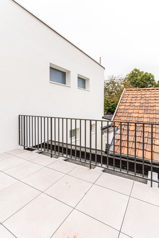 Riant en uiterst luxueus appartement van 131m² met terras van 13 m² - Photo 5