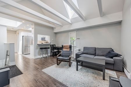 For Lease - 213 Langley Avenue Unit# Upper, Toronto, Ontario - Photo 3