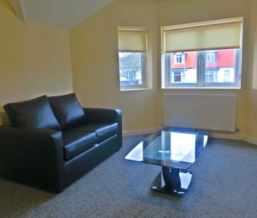 London Road, Headington, Oxford - Photo 2