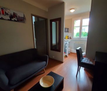 Location Appartement 2 pièces 20m² - Photo 2