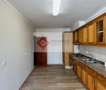 3 room luxury Flat for rent in Oeiras, Portugal - Photo 3