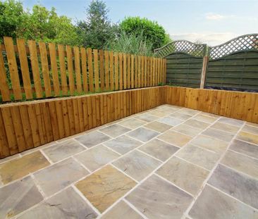 2 bedroom cottage to rent - Photo 1