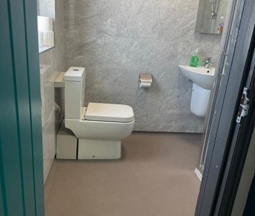 6 bedroom house of multiple occupation to rent - Photo 3