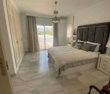 5 bedroom luxury Villa for rent in Marbella, Spain - Photo 5
